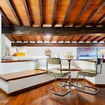 Apartment Sui Tetti Di Chiasso Perduto