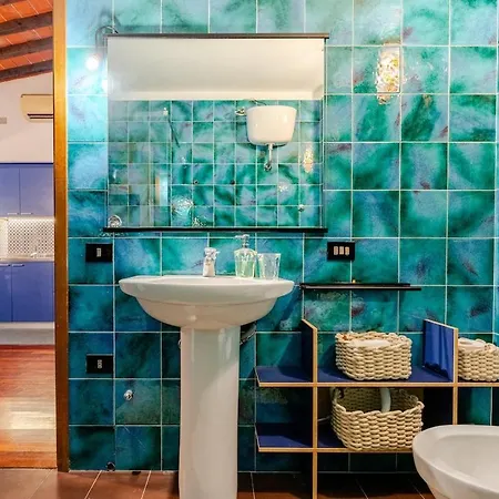 Sui Tetti Di Chiasso Perduto Apartamento *
